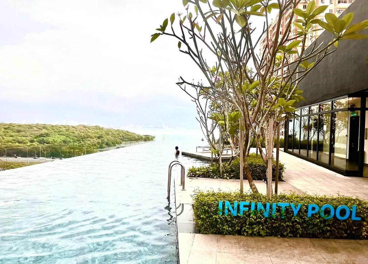 Apartment Georgetown Seaview & Cityview Skypool With 2 Carpark Jelutong Malaysia